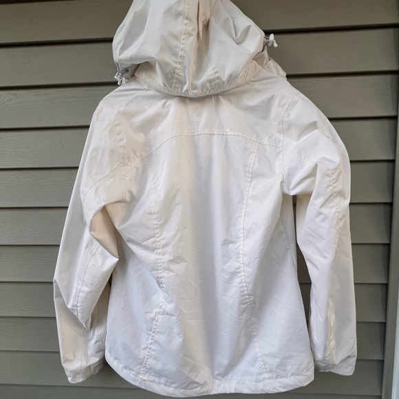 Eddie Bauer Woman’s Hooded Rain jacket-cream -color. Weatheredge line. size M - Picture 2 of 15
